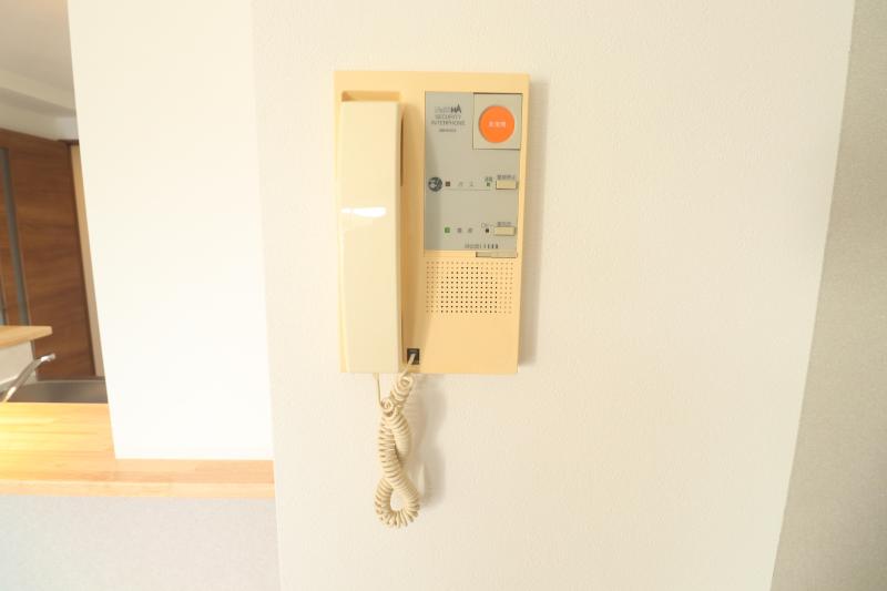 セキュリティ　オートロック先の相手を確認できます。