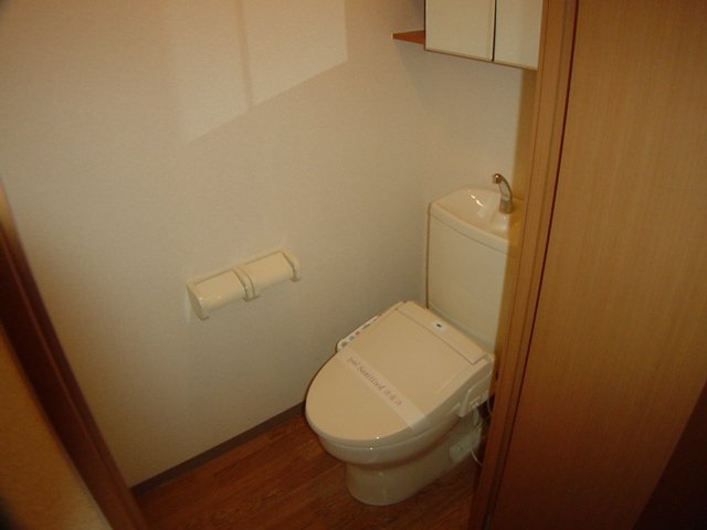 トイレ　シャワー付トイレ