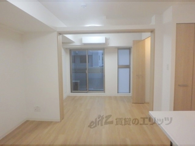 居室・リビング　洋室