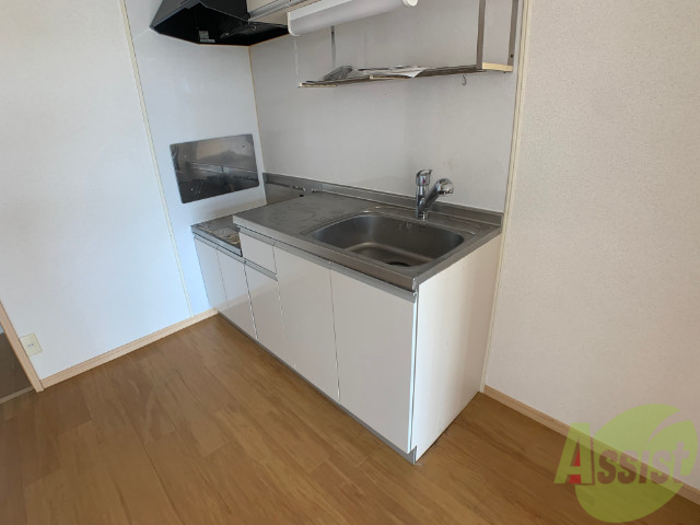 キッチン　こちらはキッチン。調理スペースもあり使いやすそうです。