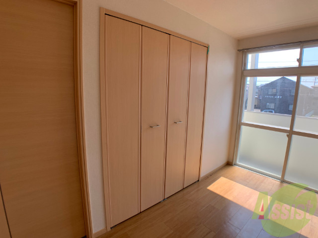 収納　クローゼットがありました。お洋服や荷物はここへ