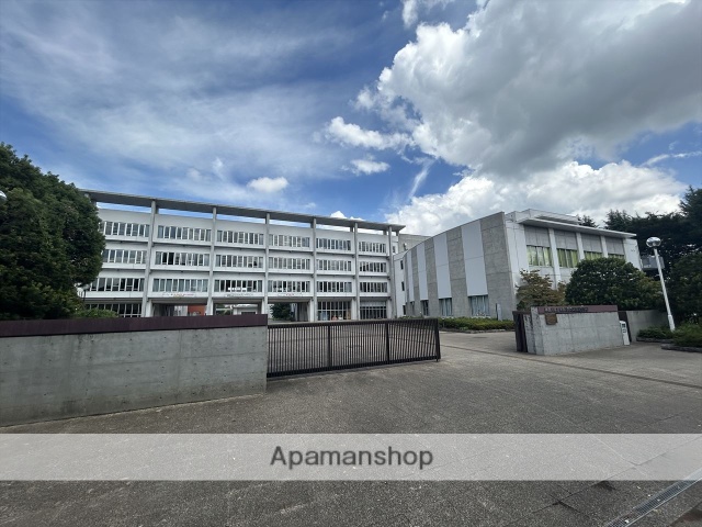 高校・高専　神奈川県県立神奈川総合産業高等学校（高校・高専）まで502m