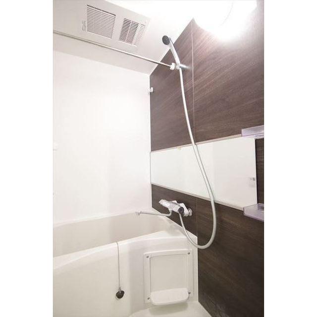 バス・シャワールーム　風呂