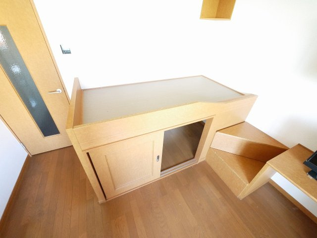 その他　ベッド付きです