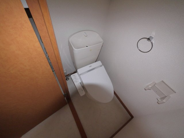 トイレ　清潔感のあるトイレです