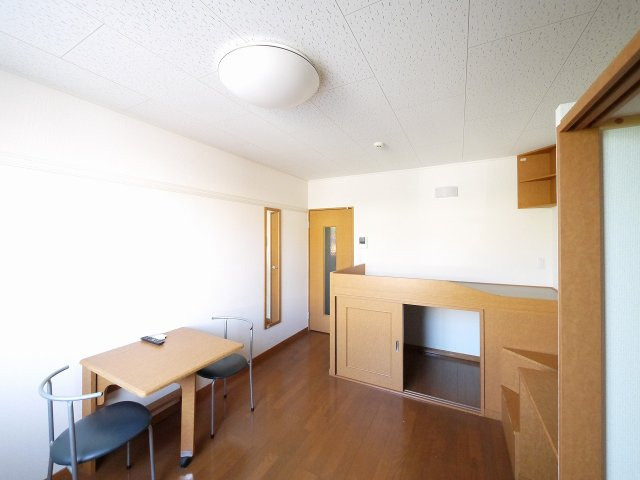 居室・リビング　使いやすい居間です