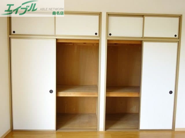 収納　同型参考写真