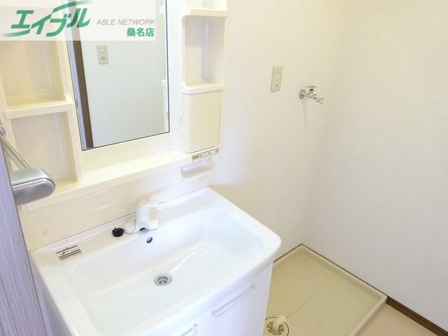 洗面設備　同型参考写真