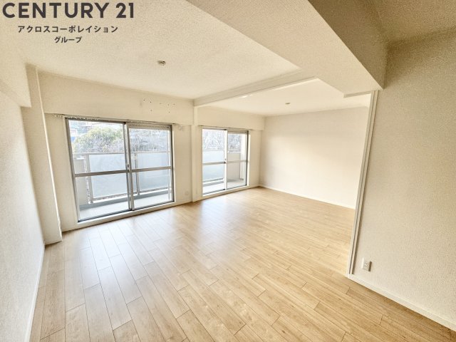 居室・リビング　18.2帖の広々LDK☆