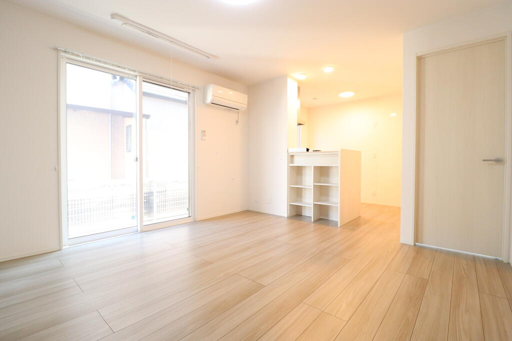 居室・リビング　LDKです♪