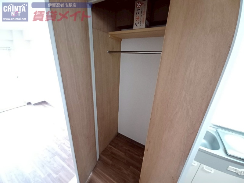 収納　別部屋参考写真となります。