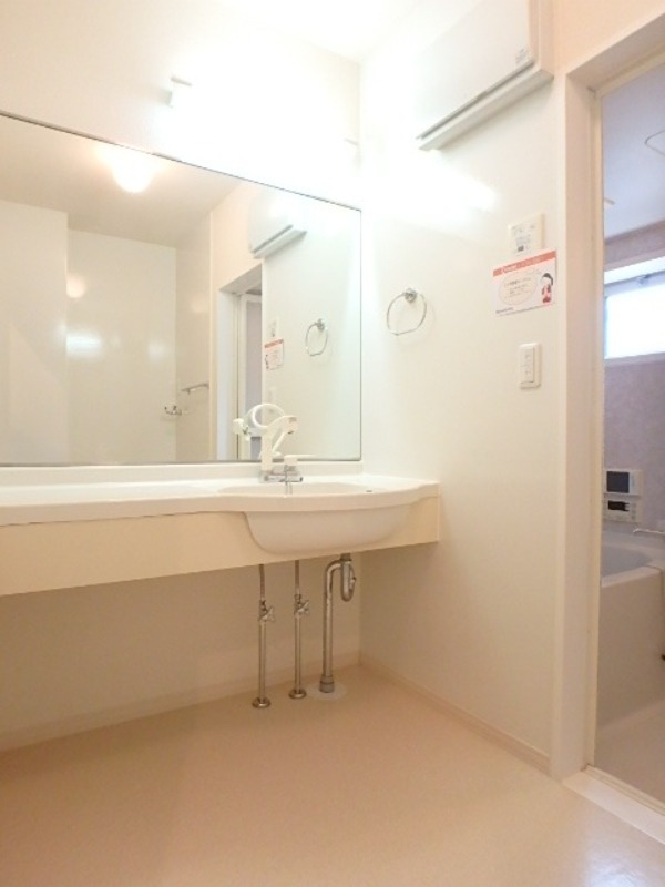 洗面設備　図面と現状に相違がある場合には現状を優先