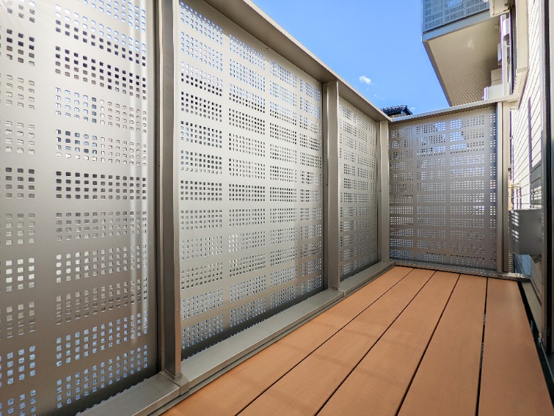 バルコニー　図面と現状に相違がある場合には現状を優先