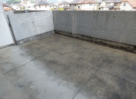 バルコニー　※別号室の写真です。