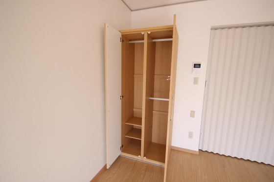 収納　※別号室の写真です。