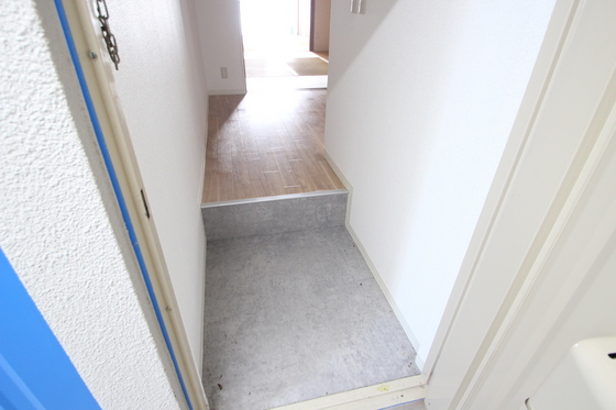 玄関　※別部屋の写真です