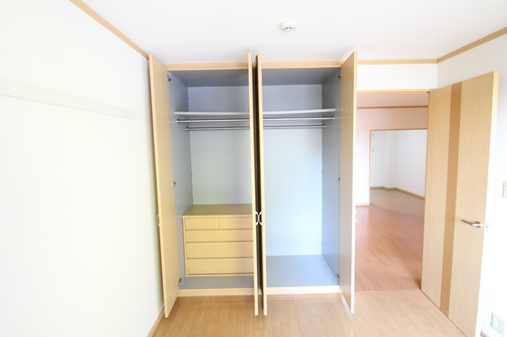 収納　※別部屋の写真です