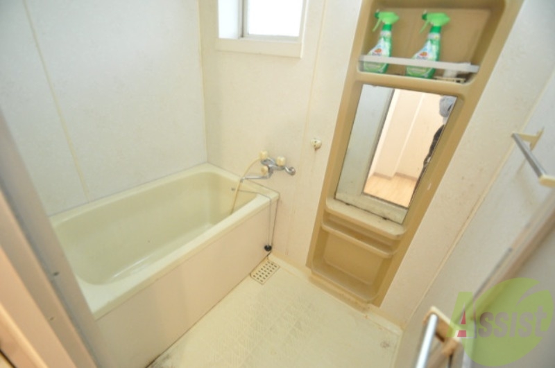 バス・シャワールーム　お風呂場も落ち着いた雰囲気に、リラックスできます