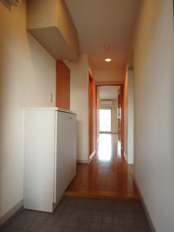 玄関　図面と現状に相違がある場合には現状を優先