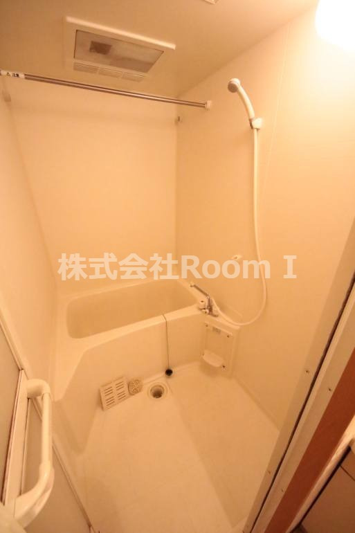 バス・シャワールーム　日々の疲れを癒すお風呂付です