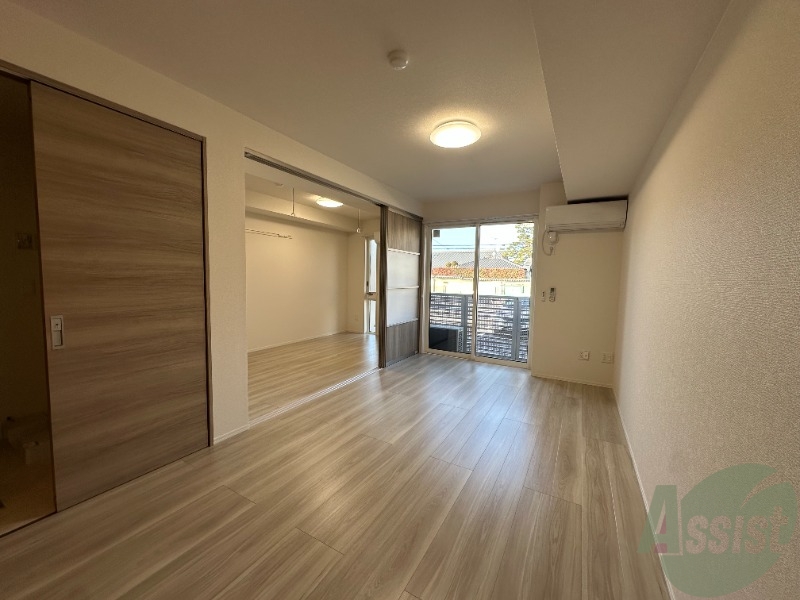 居室・リビング　きれいなＬＤＫが広がっていて居心地が良さそうですね。