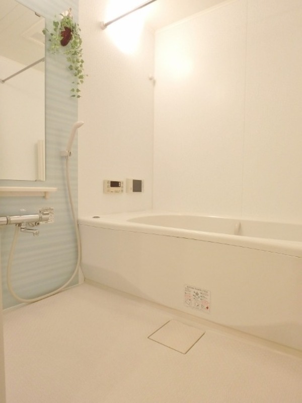 バス・シャワールーム　図面と現状に相違がある場合には現状を優先