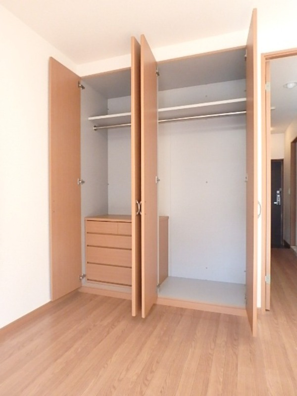 収納　図面と現状に相違がある場合には現状を優先