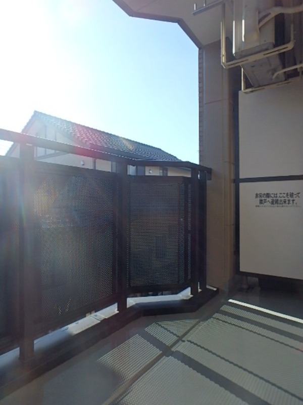 バルコニー　図面と現状に相違がある場合には現状を優先