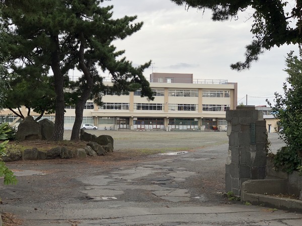 中学校　青森市立古川中学校（中学校）まで1363m