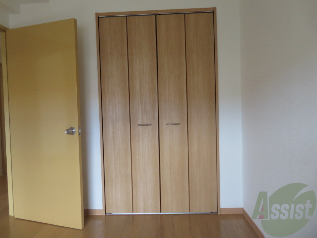 収納　収納はこちらのクローゼットになりますねー。