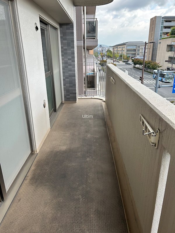 バルコニー　別のお部屋のお写真です。ご参考までに。