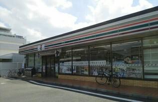 コンビニ　セブンイレブン川崎登戸西店（コンビニ）まで606m