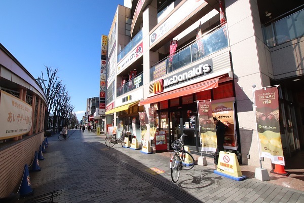 飲食店　マクドナルドふじみ野駅前店（飲食店）まで500m