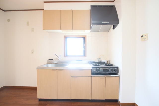 キッチン　※同建物内別室の参考写真です、内装が異なる場合がございます