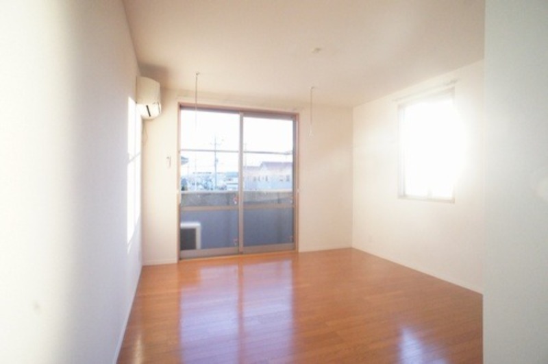 居室・リビング　図面と現状に相違がある場合には現状を優先