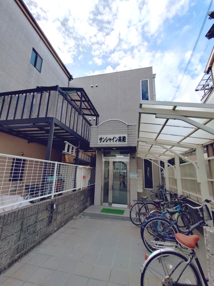 建物外観　閑静な住宅街