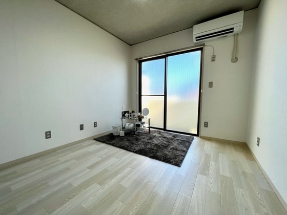 居室・リビング　他号室のお写真です