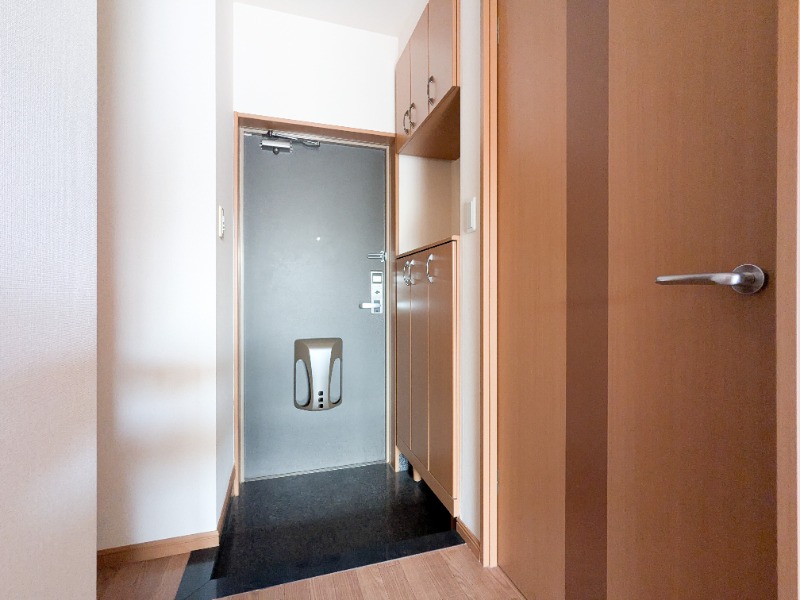 玄関　図面と現状に相違がある場合には現状を優先