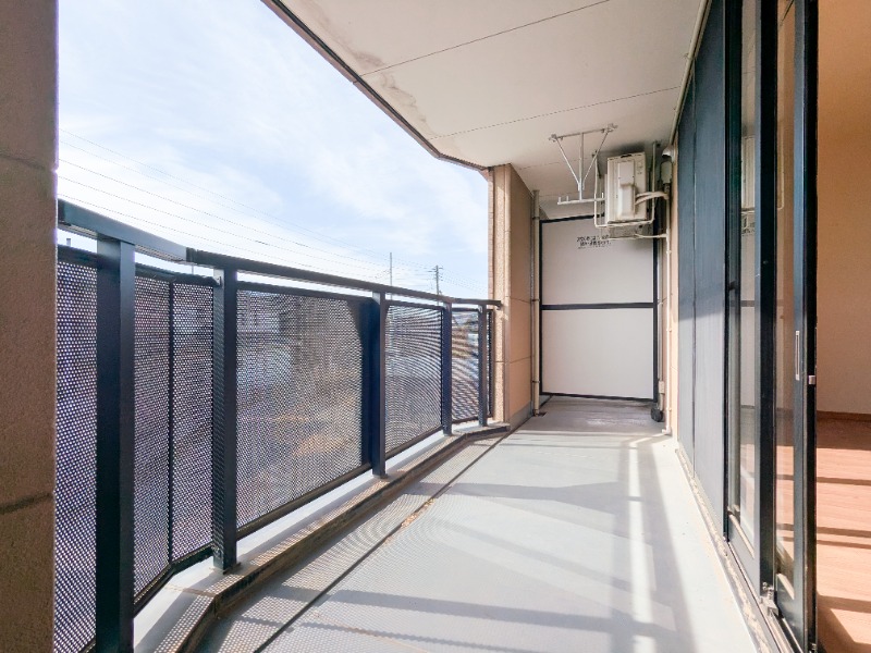 バルコニー　図面と現状に相違がある場合には現状を優先