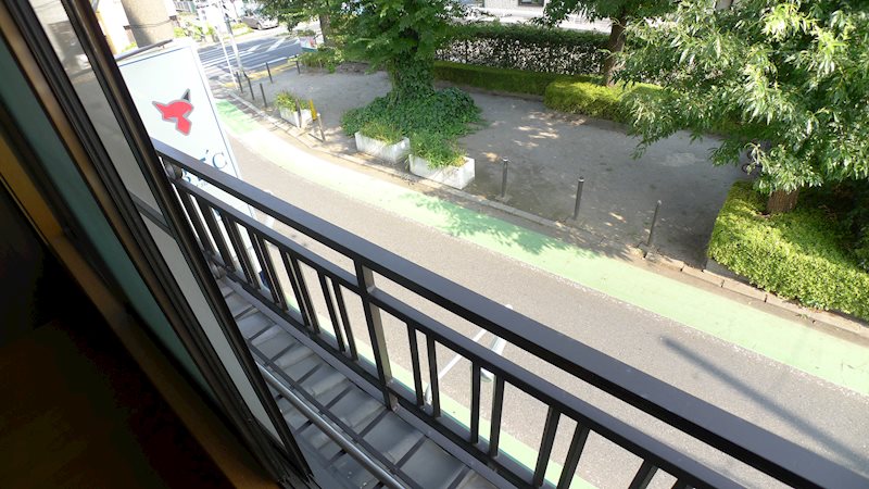 バルコニー　フラワーボックス