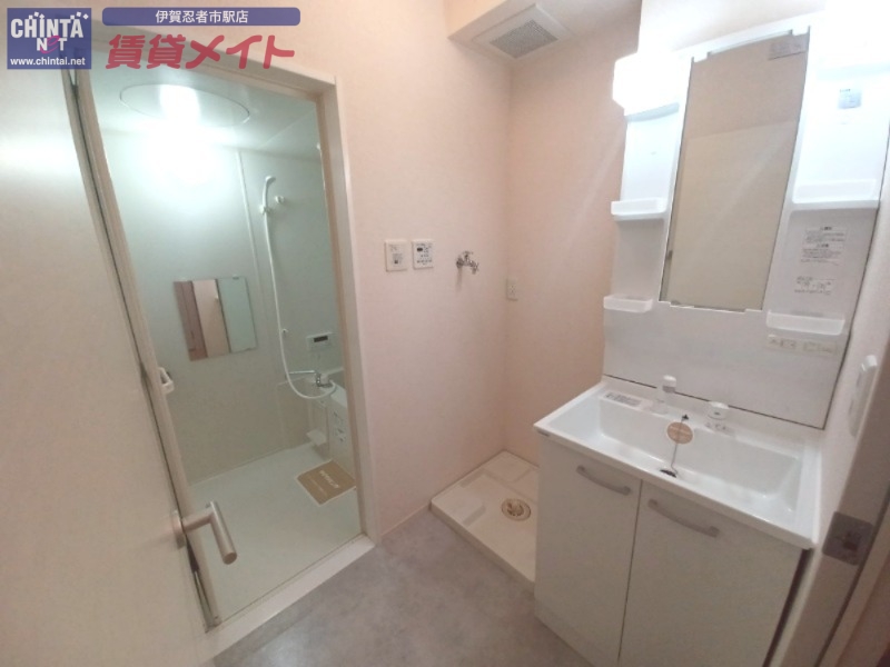 洗面設備　同物件別室写真