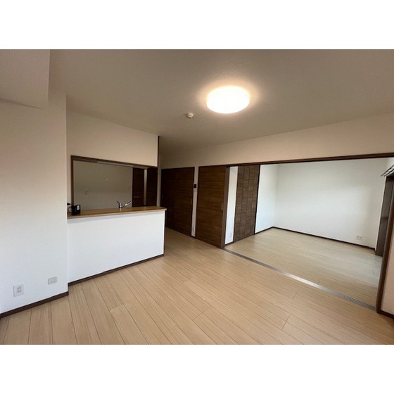 居室・リビング　同タイプ別物件の写真です。実際とは異なります。