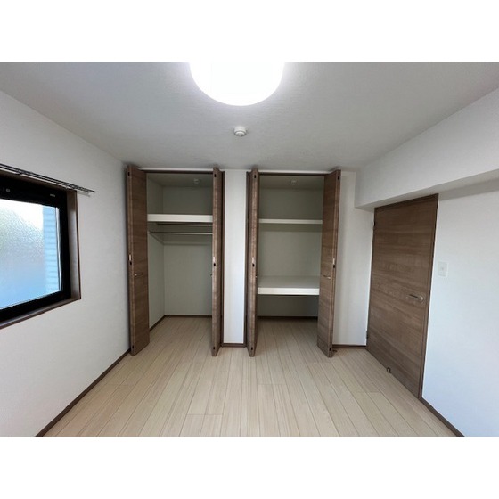 収納　同タイプ別物件の写真です。実際とは異なります。