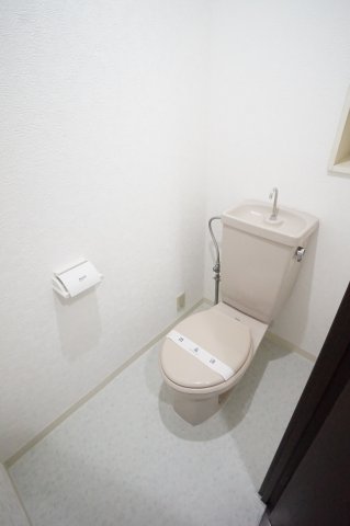 トイレ　※別のお部屋の写真です