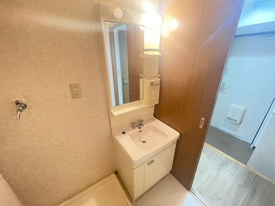 洗面設備　※別部屋の写真です