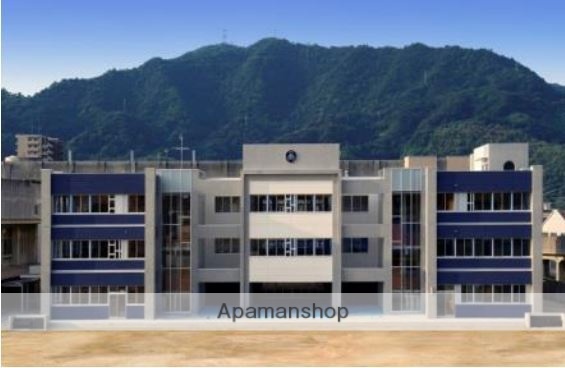 中学校　三原第三中学校（中学校）まで524m