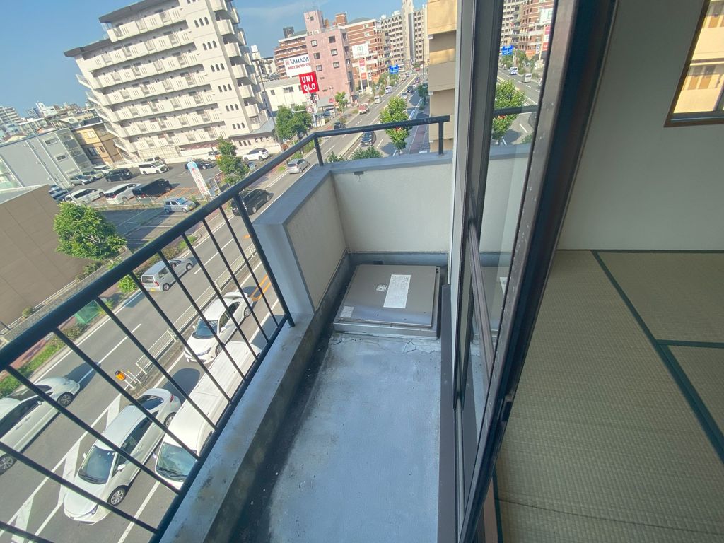 バルコニー　バルコニー