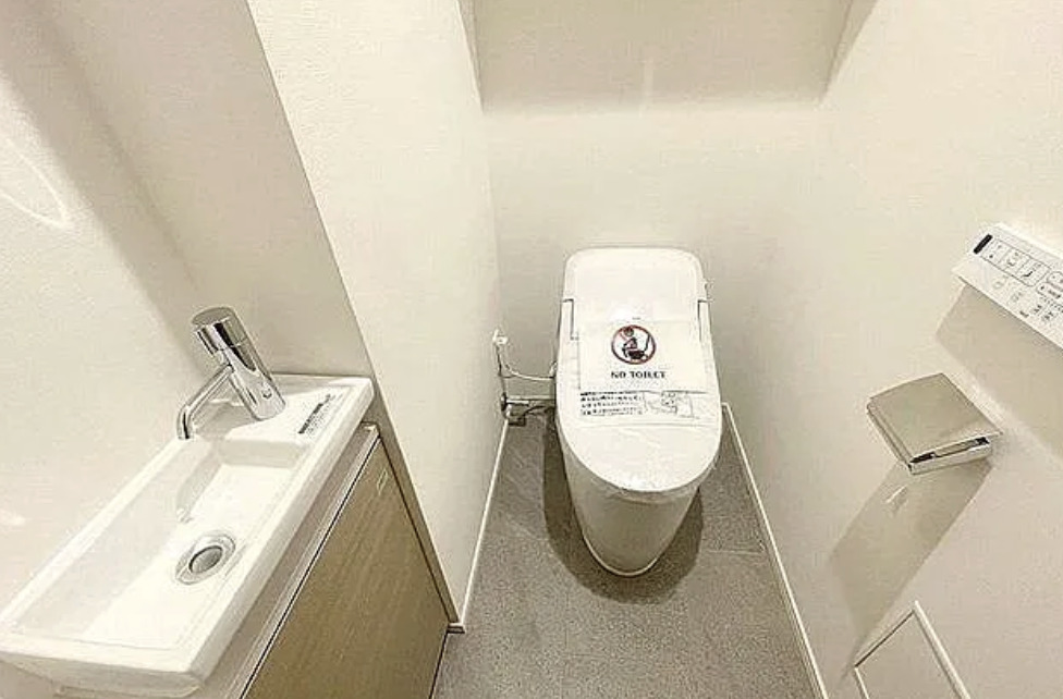 トイレ　コンパクトで使いやすいトイレです