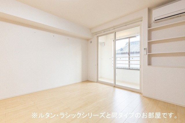 居室・リビング　同仕様です