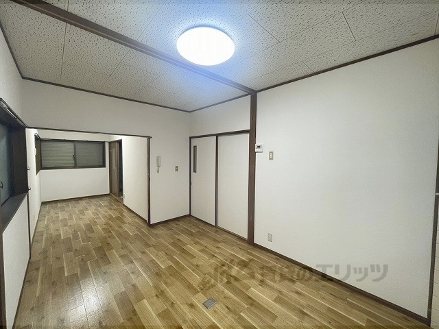 居室・リビング　リビング